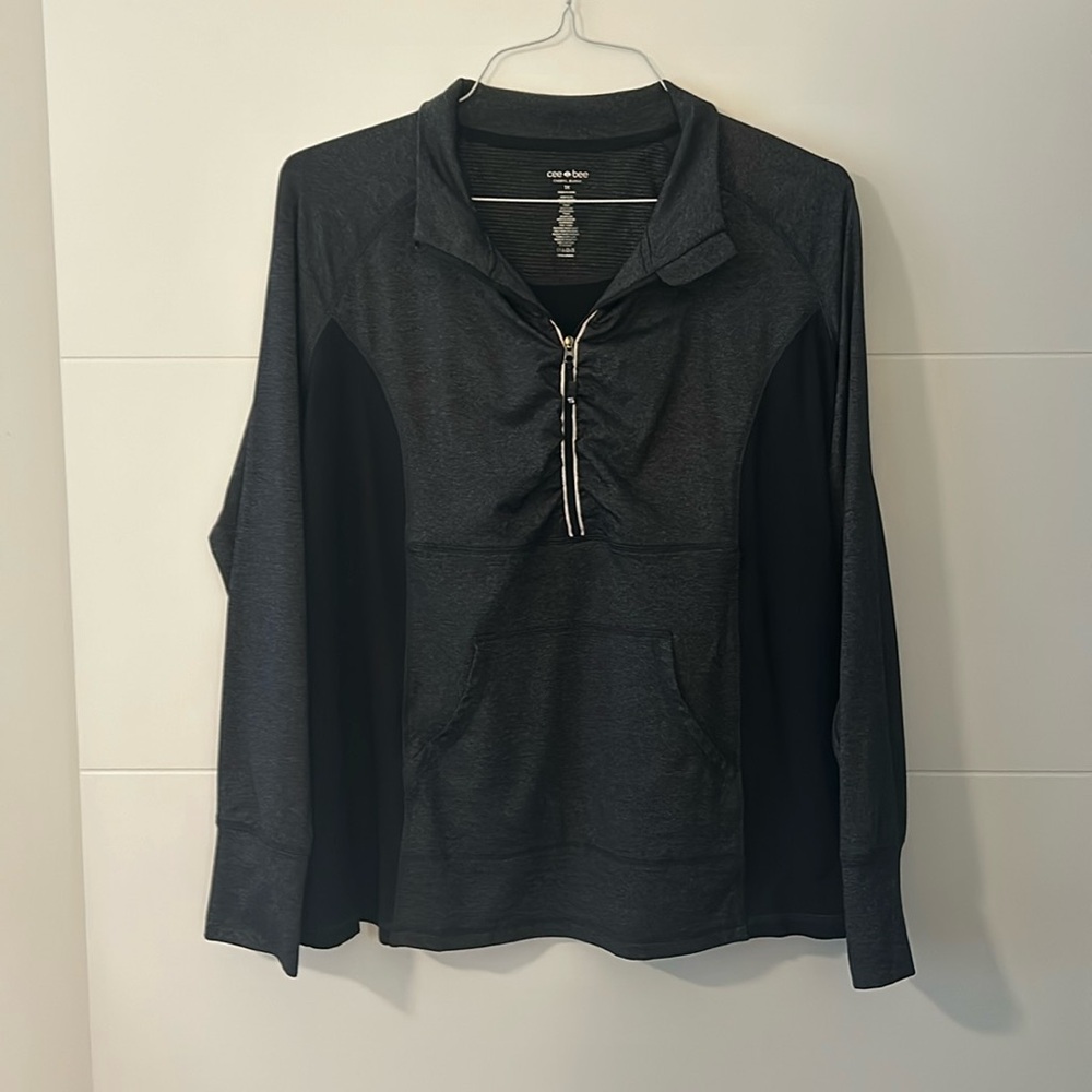 Cee Bee Athletic Long Sleeve Pullover. Brand New and Never Worn. Size 1X.